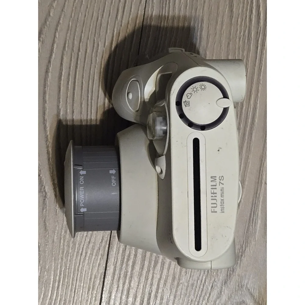 Fujifilm Instax Mini 7S Instant Camera White For Parts Or Repair - Powers On‎